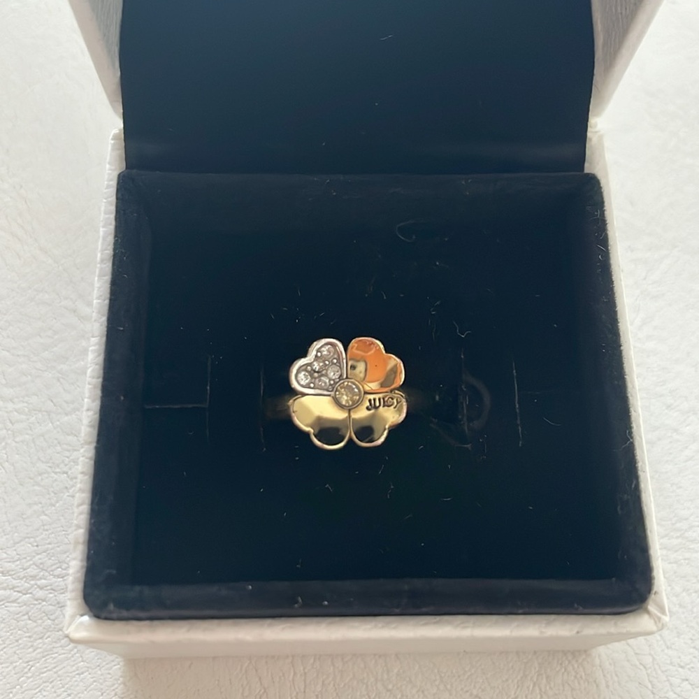 Juicy couture gold tone  ring‎